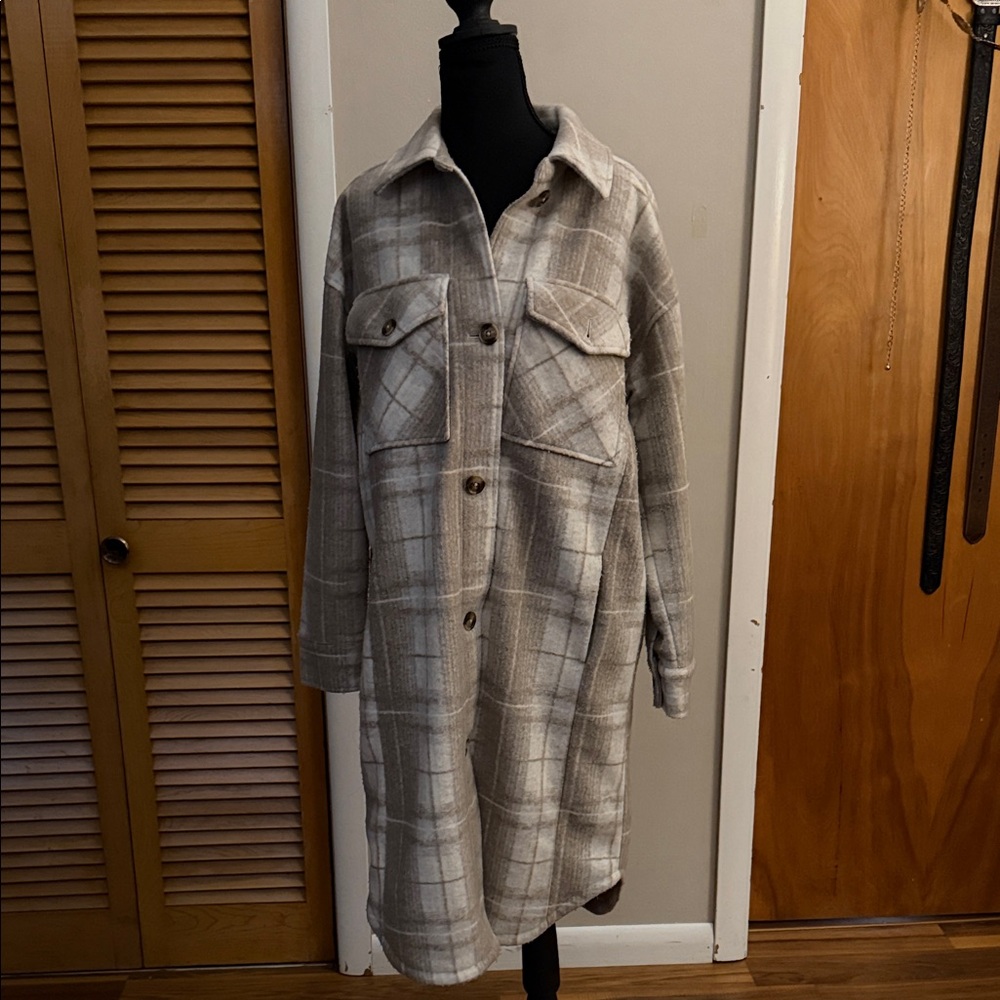 American Eagle Outfitters Beige Plaid Trench Coat